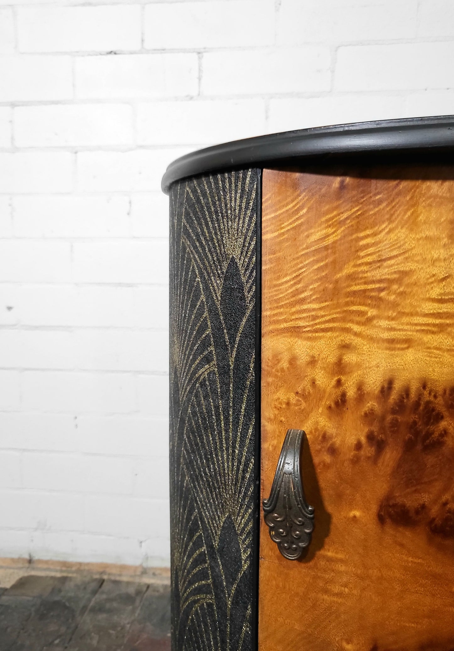 Extremely Rare Pair of Art Deco Parisian Barrel-Form Bedside Cabinets