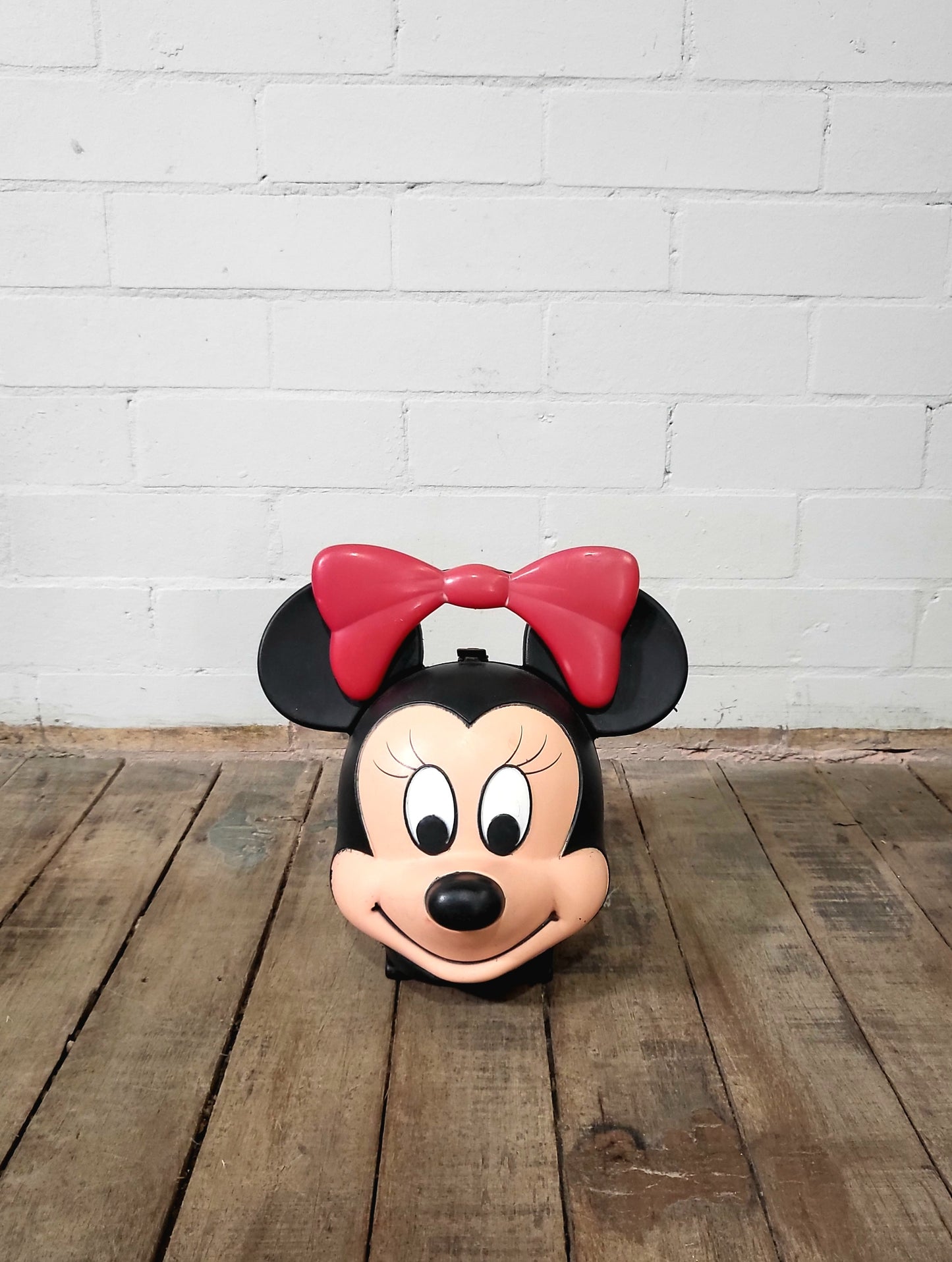 Vintage 1980's Minnie Mouse Lunch Box by Aladdin - A Collector's Dream