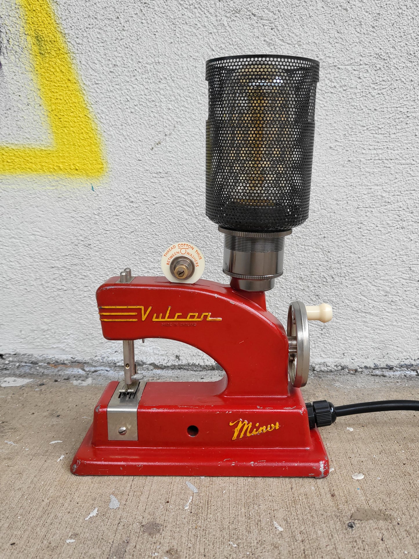 1956 Vulcan Minor Toy Sewing Machine Lamp (Dimmable)