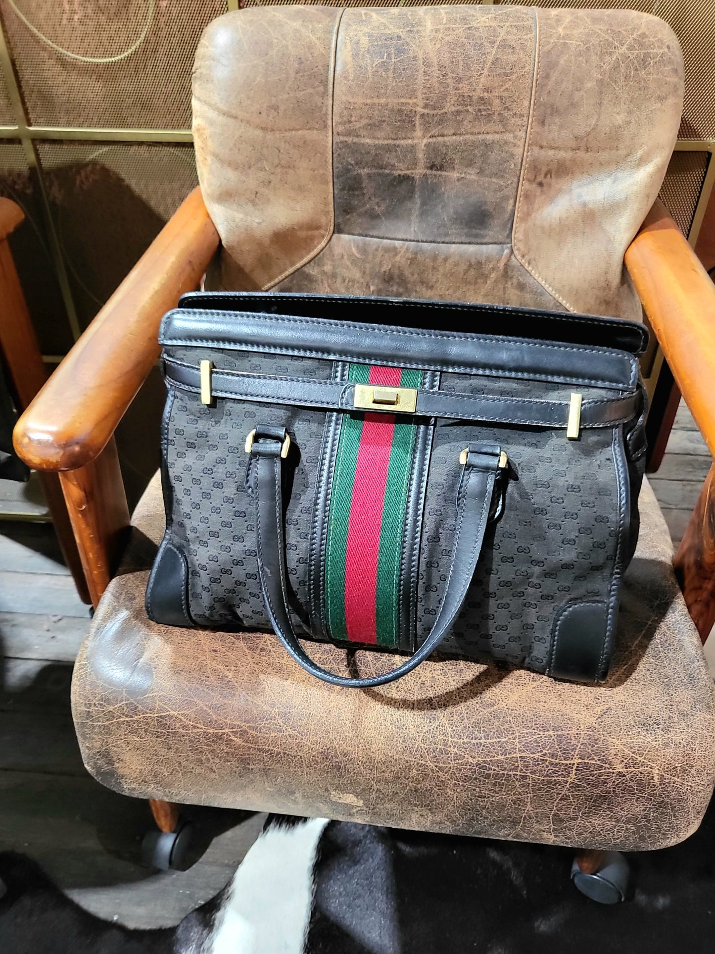 Vintage 1970s Gucci Canvas & Leather Bag