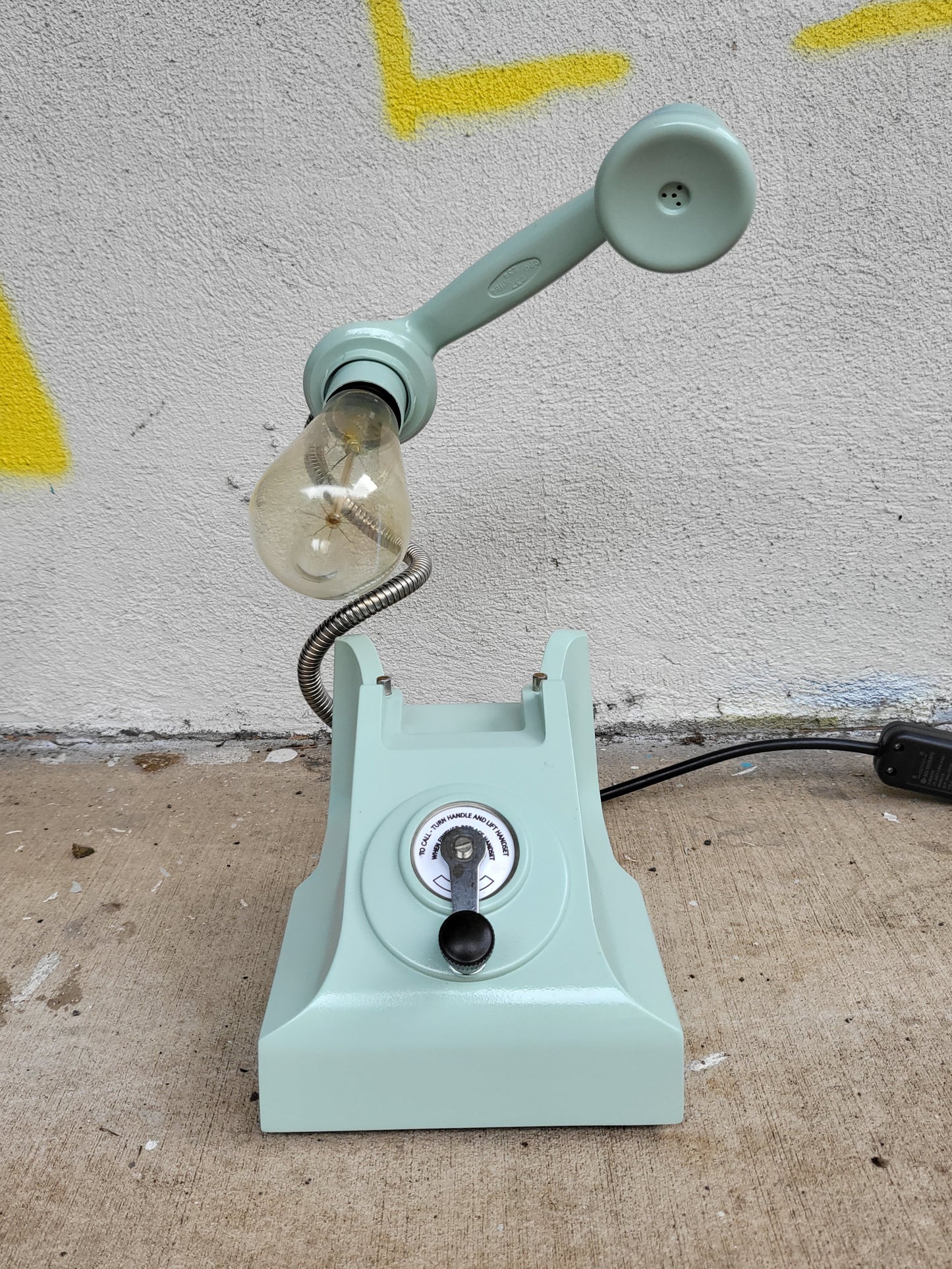 1953 Magneto Table Phone Lamp (Dimmable)