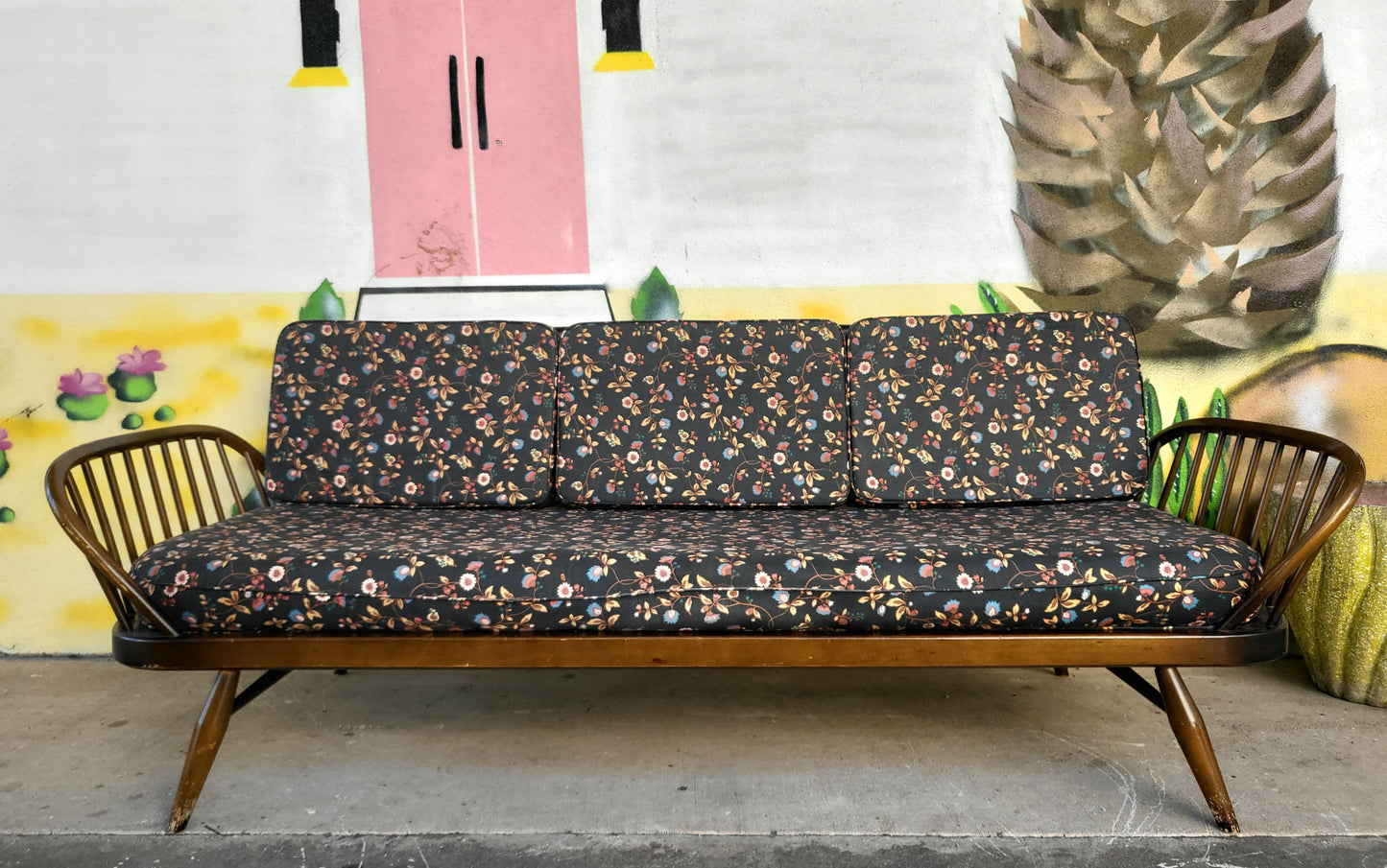 Vintage Ercol Model 355 Sofa / Daybed – with Surfboard Backrest
