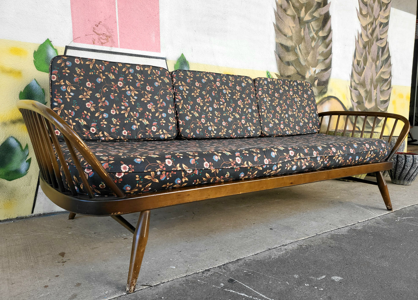 Vintage Ercol Model 355 Sofa / Daybed – with Surfboard Backrest