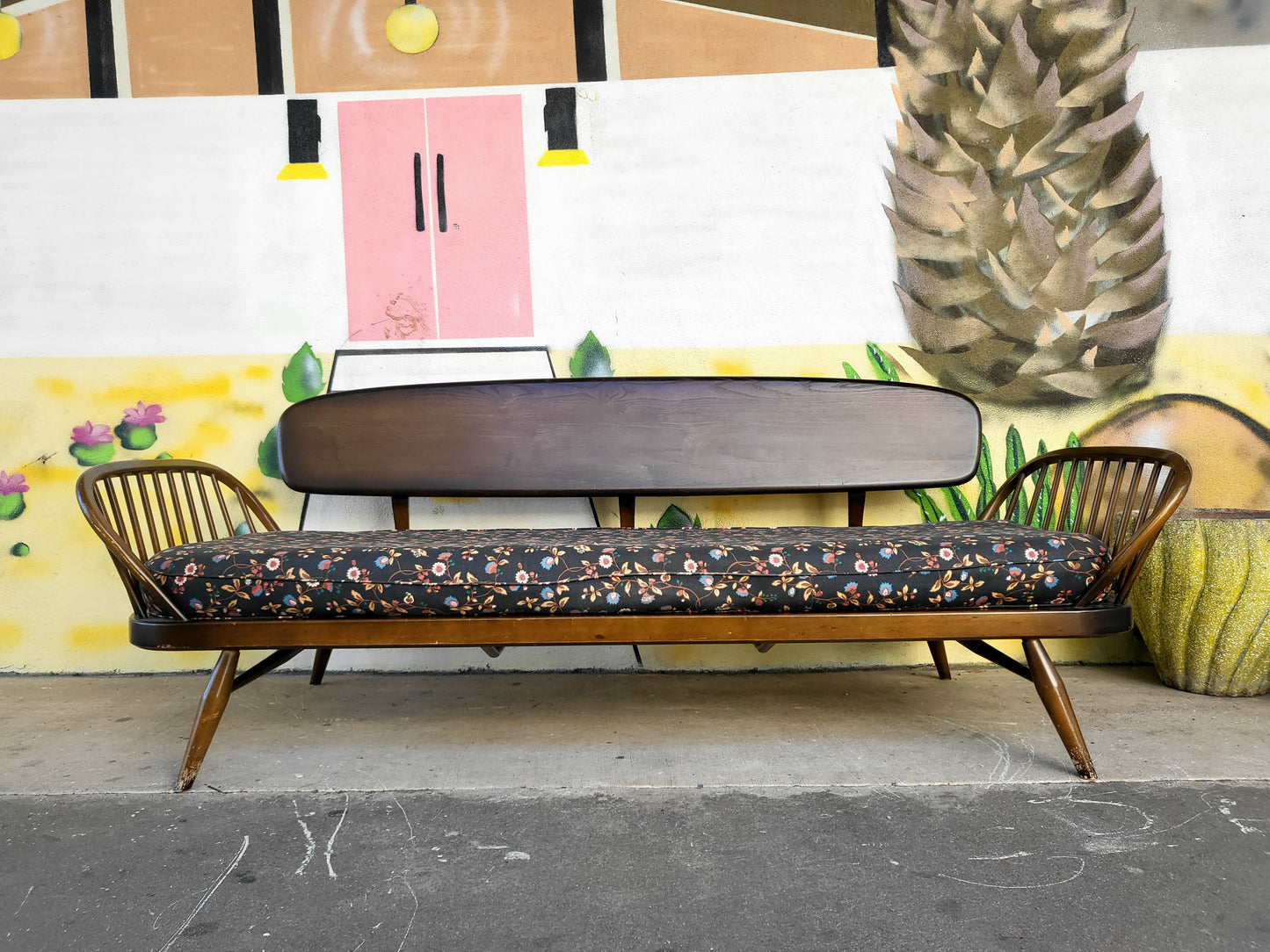 Vintage Ercol Model 355 Sofa / Daybed – with Surfboard Backrest