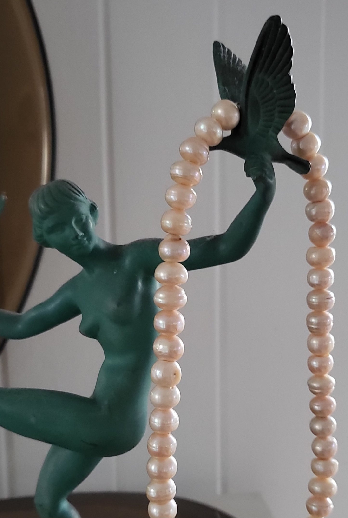 Classic Cultured Pearl Strand – Peach Overtone, Silk-Strung
