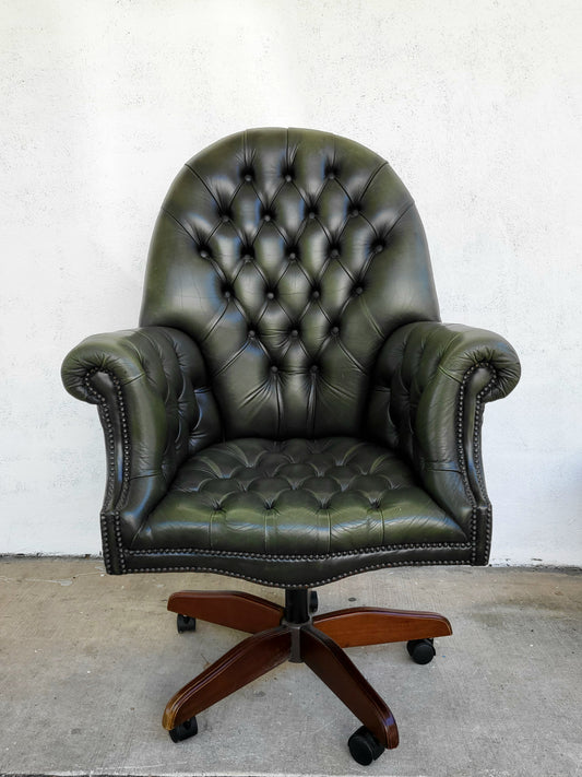 Classic Chesterfield-Style Green Leather Office Chair