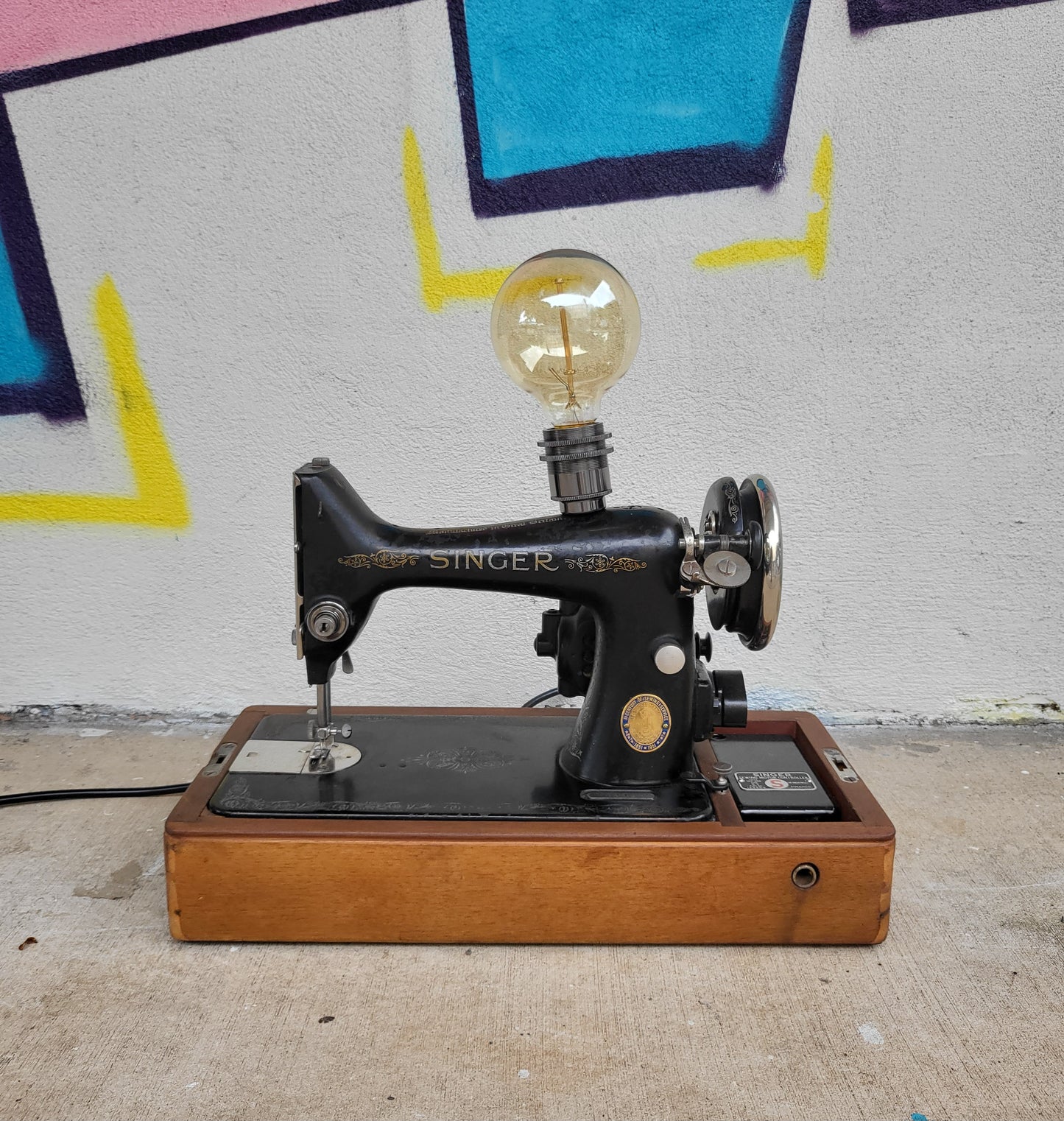 1950 Singer 99K Sewing Machine Lamp (DIMMABLE)