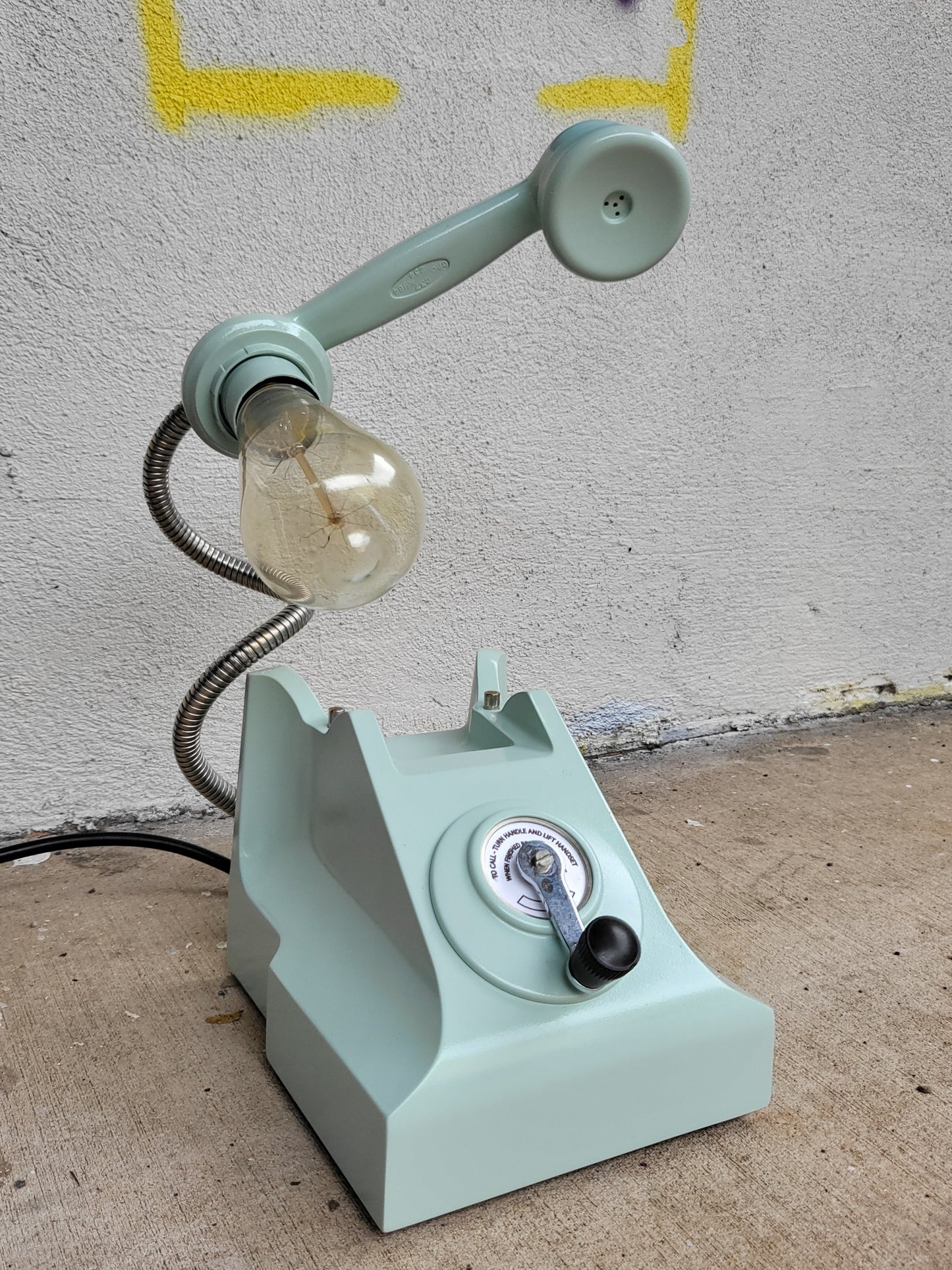 1953 Magneto Table Phone Lamp (Dimmable)