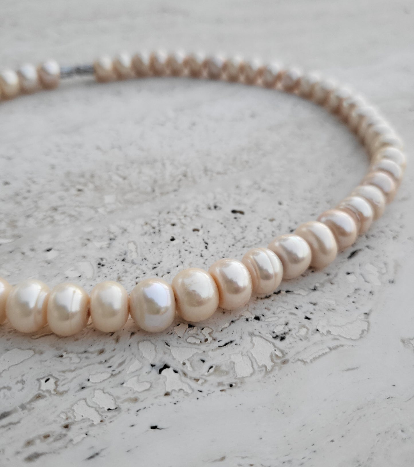 Classic Cultured Pearl Strand – Peach Overtone, Silk-Strung