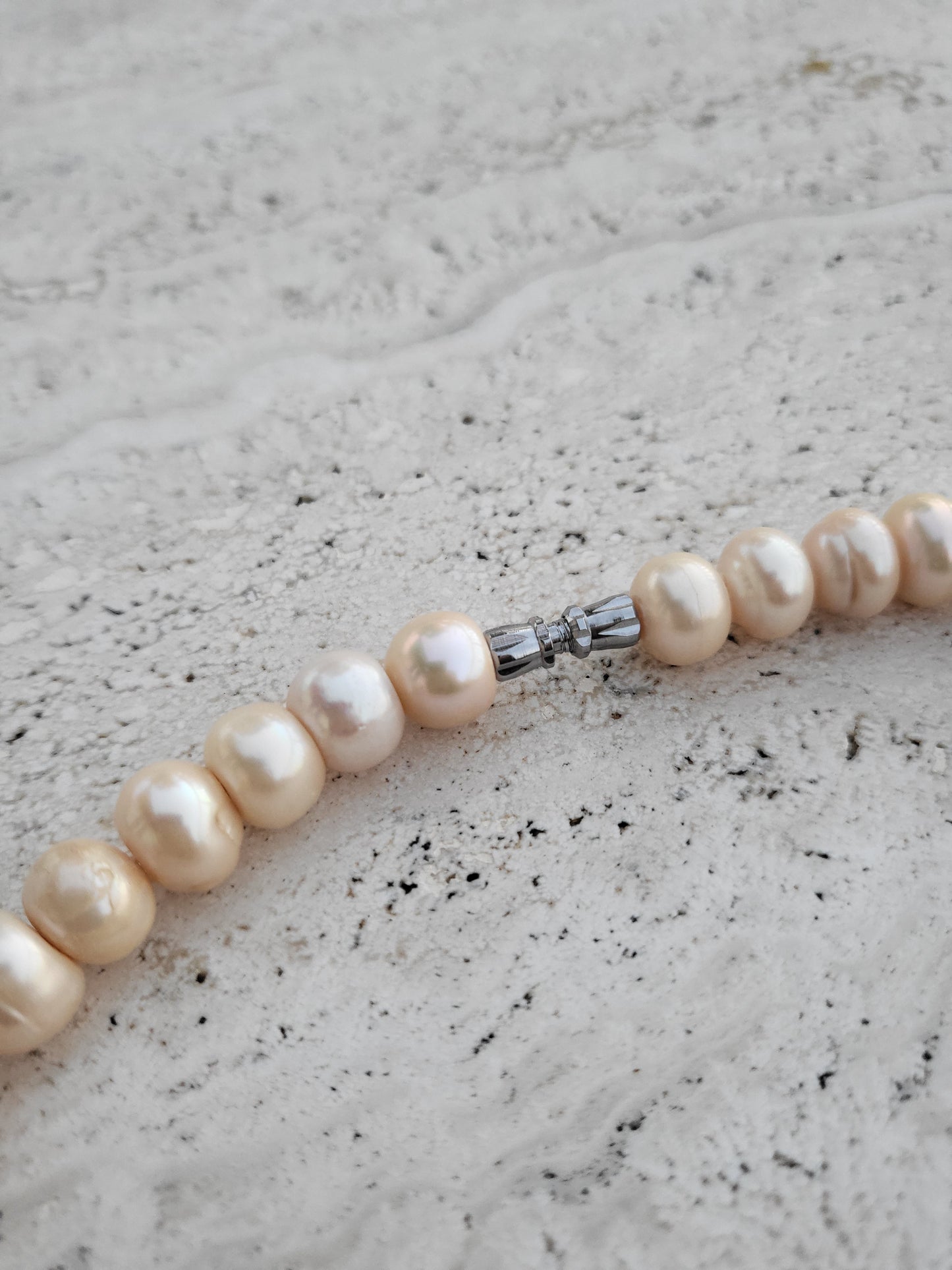 Classic Cultured Pearl Strand – Peach Overtone, Silk-Strung
