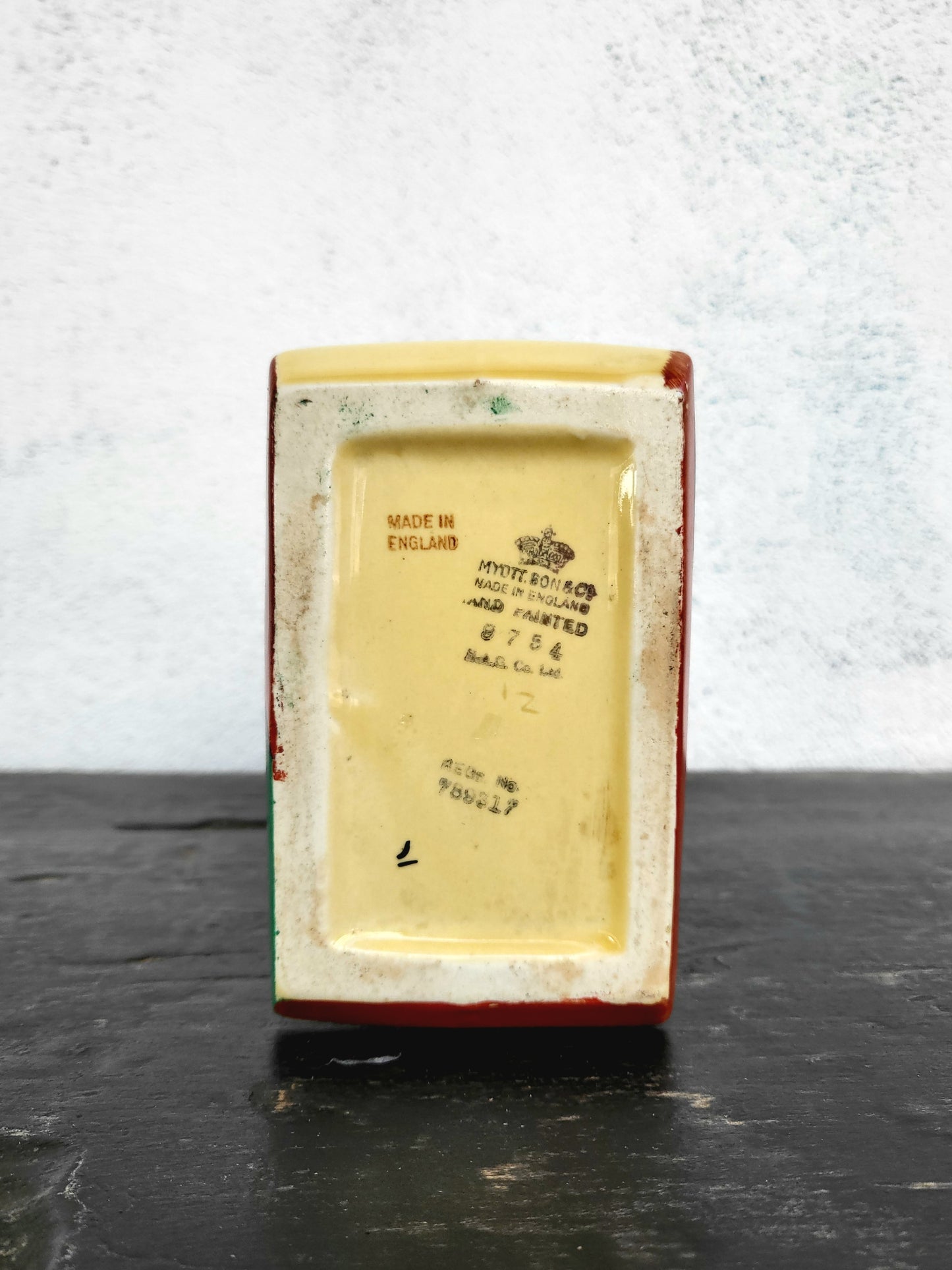 Stamped base of Myott Art Deco vase, Made in England, Model 8015, Reg. No. 798817