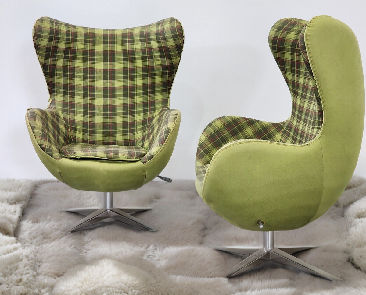 Vintage Arne Jacobsen Style Egg Chairs Saint Atlas