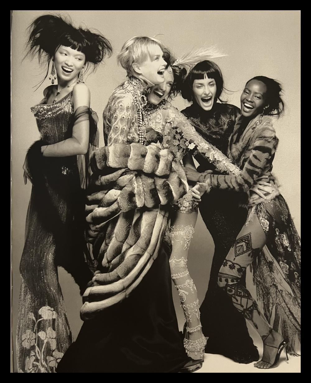 Photographic Print Supermodels "Ling, Kyle, Rhea, Danielle, Kiara, Paris" by Patrick Demarchelier