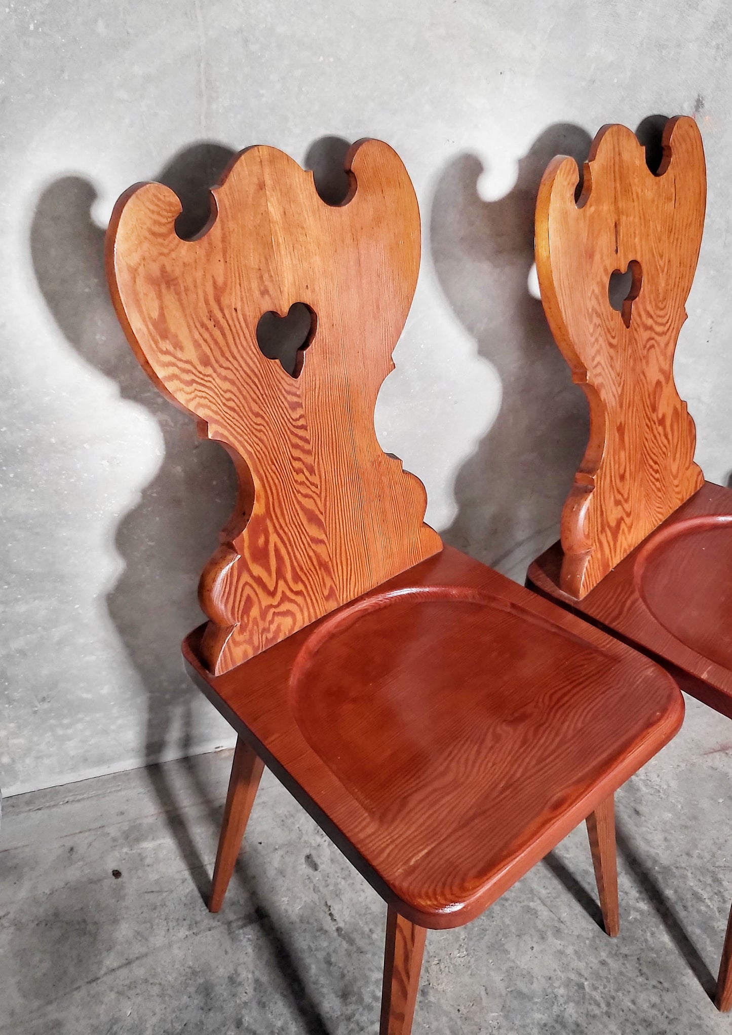 Mid Century Heart-Backed Tyrolean Mountain Chair