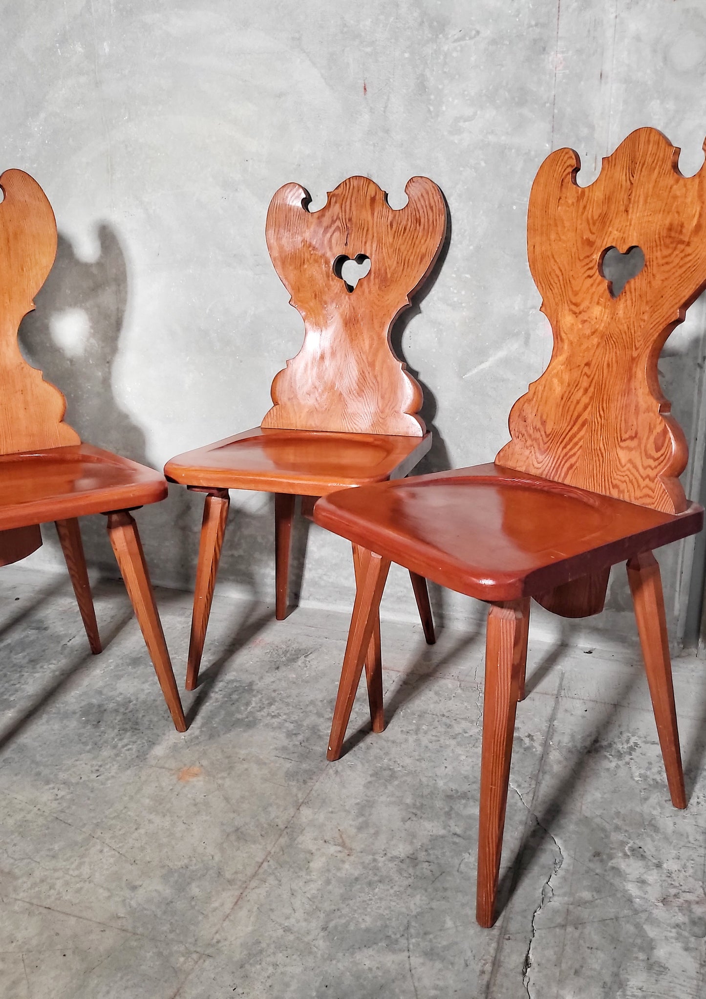 Mid Century Heart-Backed Tyrolean Mountain Chair