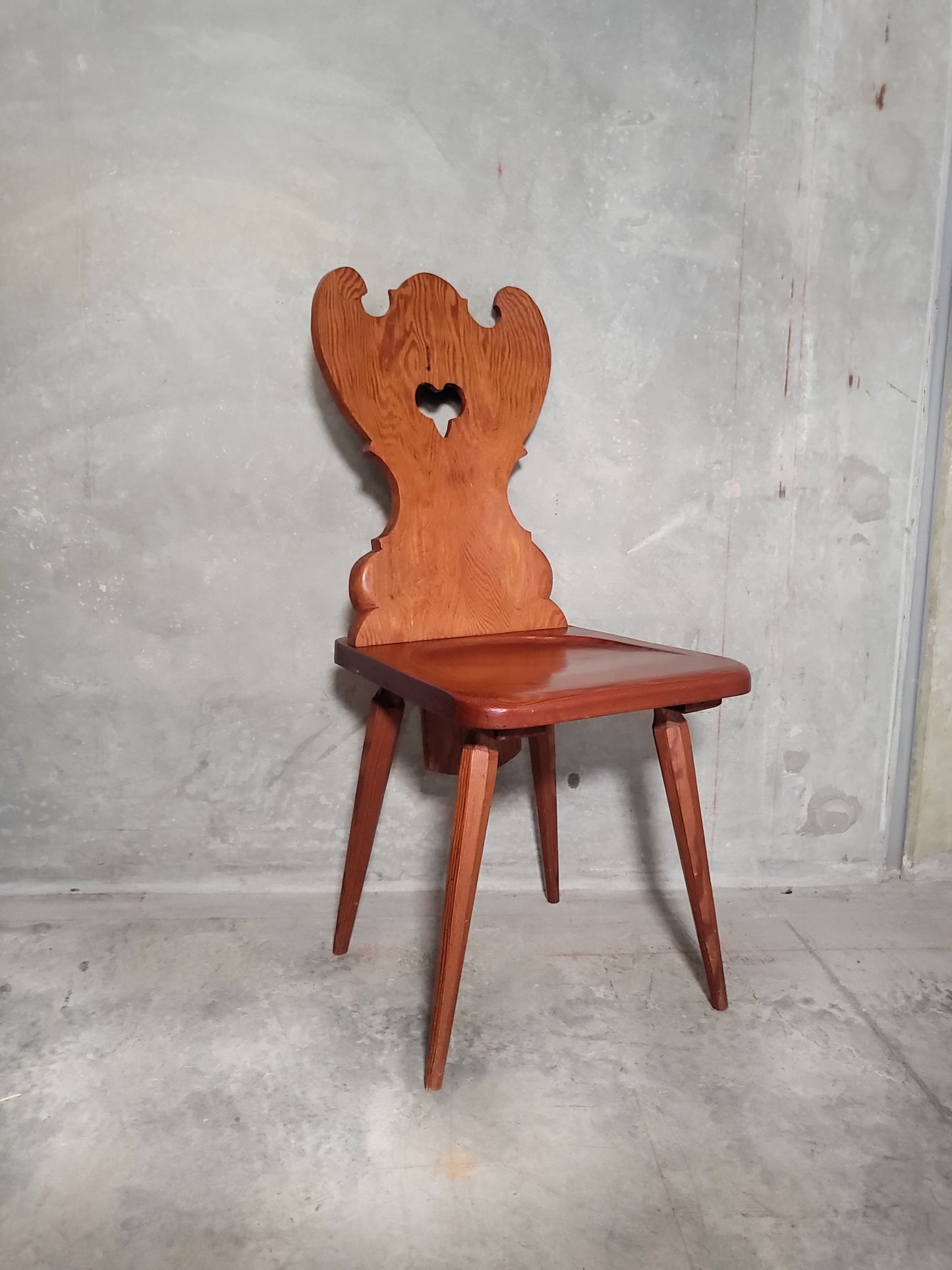 Mid Century Heart-Backed Tyrolean Mountain Chair